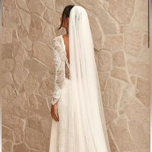 Basically new grace loves lace GRACE veil